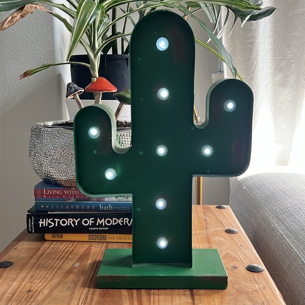 Cactus Light Decor